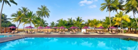 Avani kalutara resort baseinas