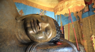 Reclining Buddha statue of Phnom Kulen
