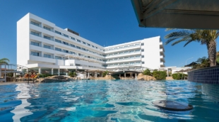 Tasia Maris Beach Hotel & Spa viešbutis